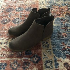 DV by Dolce Vita Booties